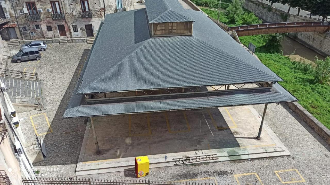 Palazzo Lupinacci - Dimora Storica Bed And Breakfast Cosenza Exterior photo
